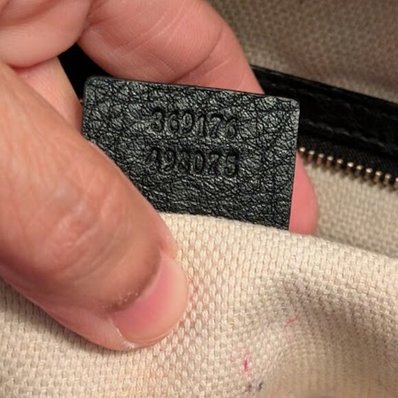 O2 GUCCI Soho Convertible Tote Bag - Picture 12 of 14